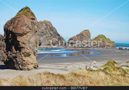Rocky Oregon coast Rocky Oregon coast stock photo, Vie of rocky oregon coast by perlphoto