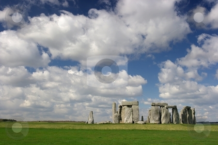 Stonehenge Stonehenge stock photo, The Stonehenge with cloudy blue sky by P?